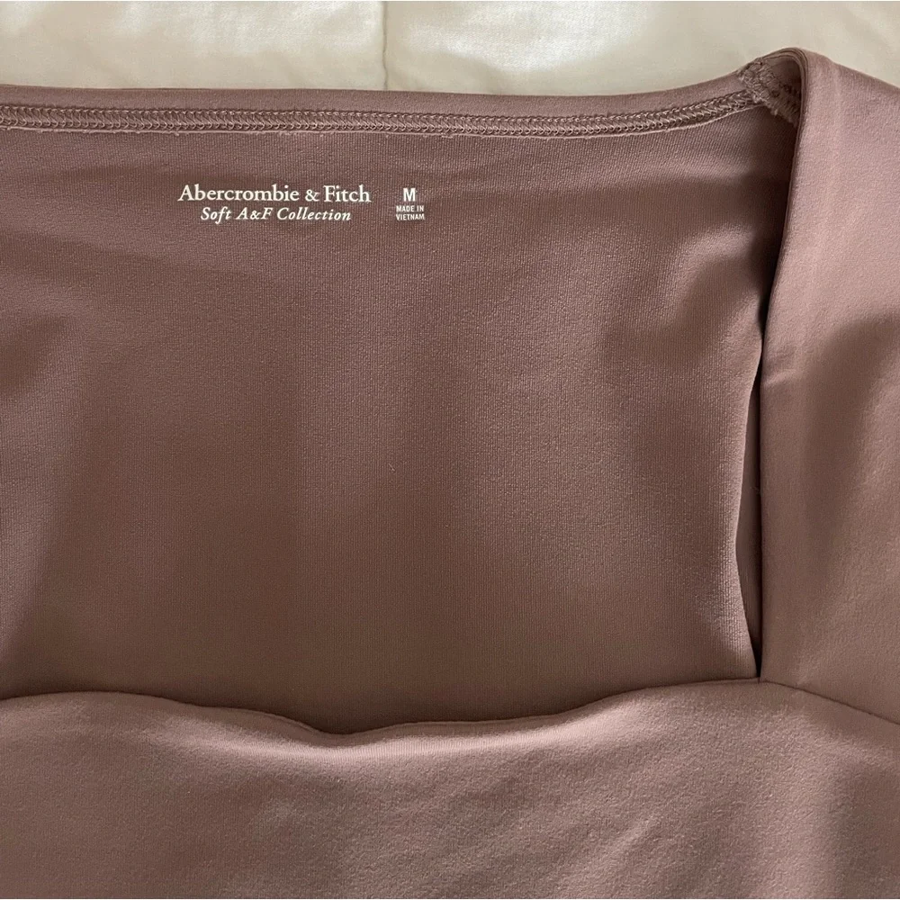 Abercrombie and Fitch Women’s brown bodysuit - Picture 3 of 3